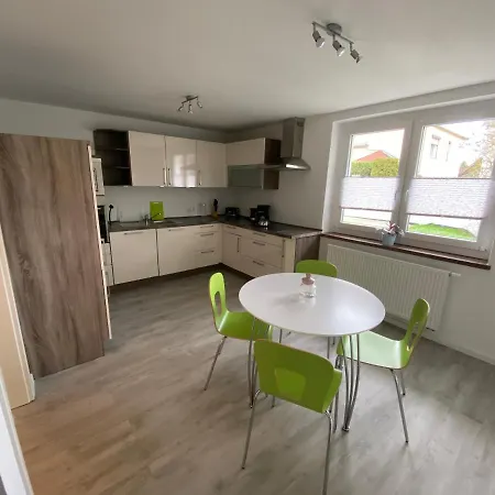 Appartement Schoene In Landsberg (Saxony-Anhalt)